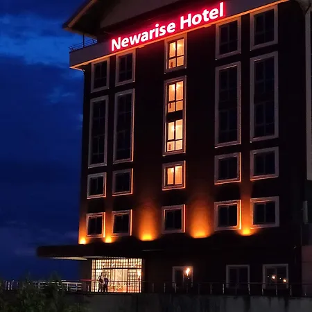 Hotel Newarise 4*